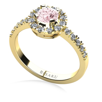 Engagement ring yellow gold MylaPink